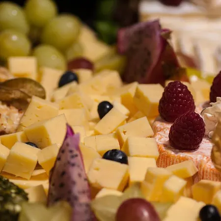 Отель The Aga's 3*